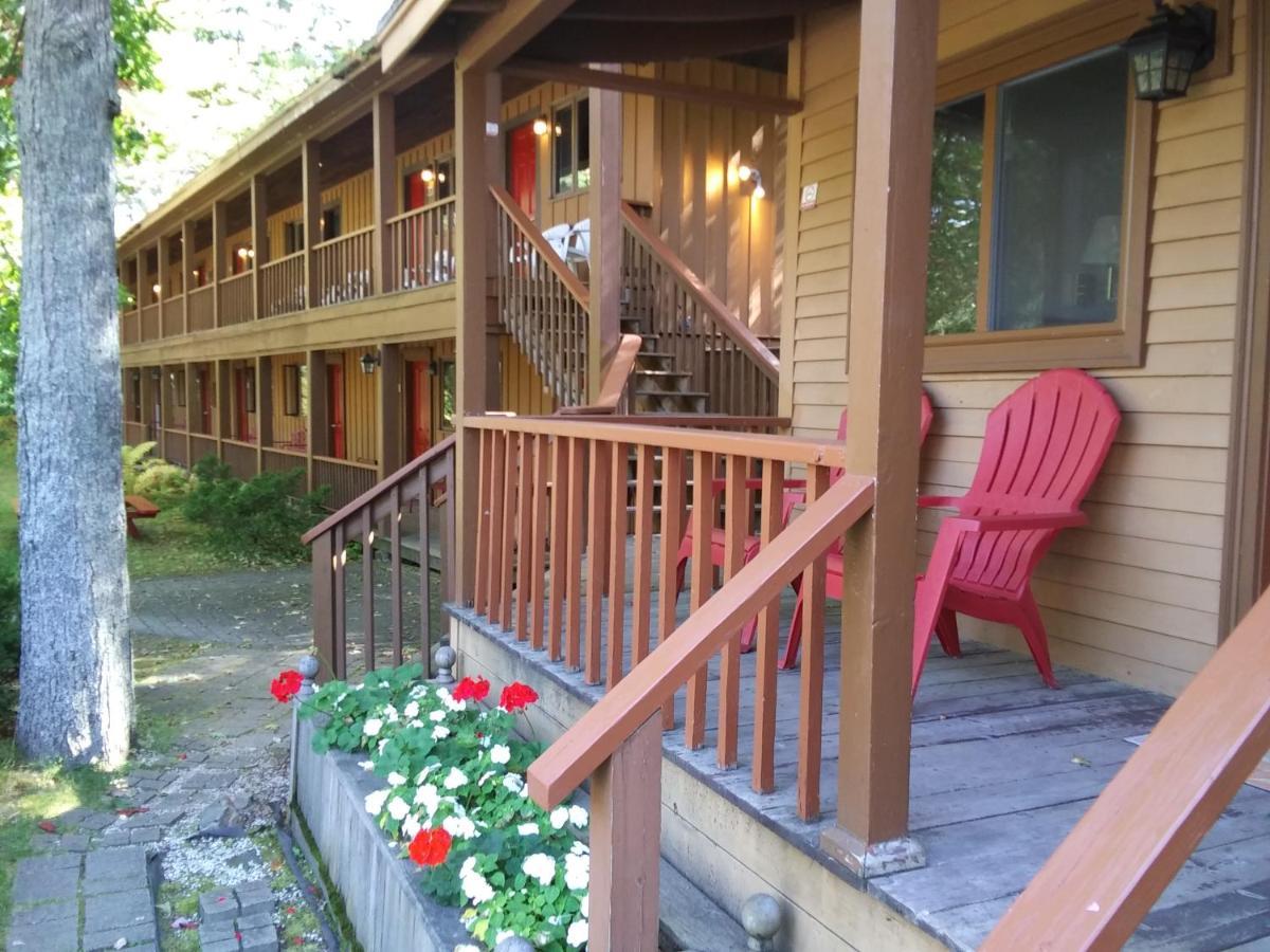 Wiscasset Woods Lodge Bagian luar foto