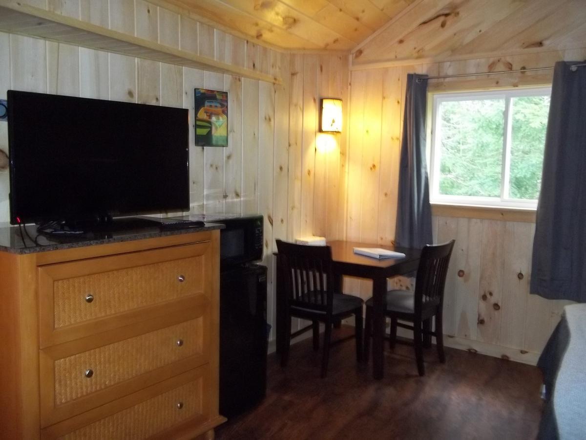 Wiscasset Woods Lodge Bagian luar foto