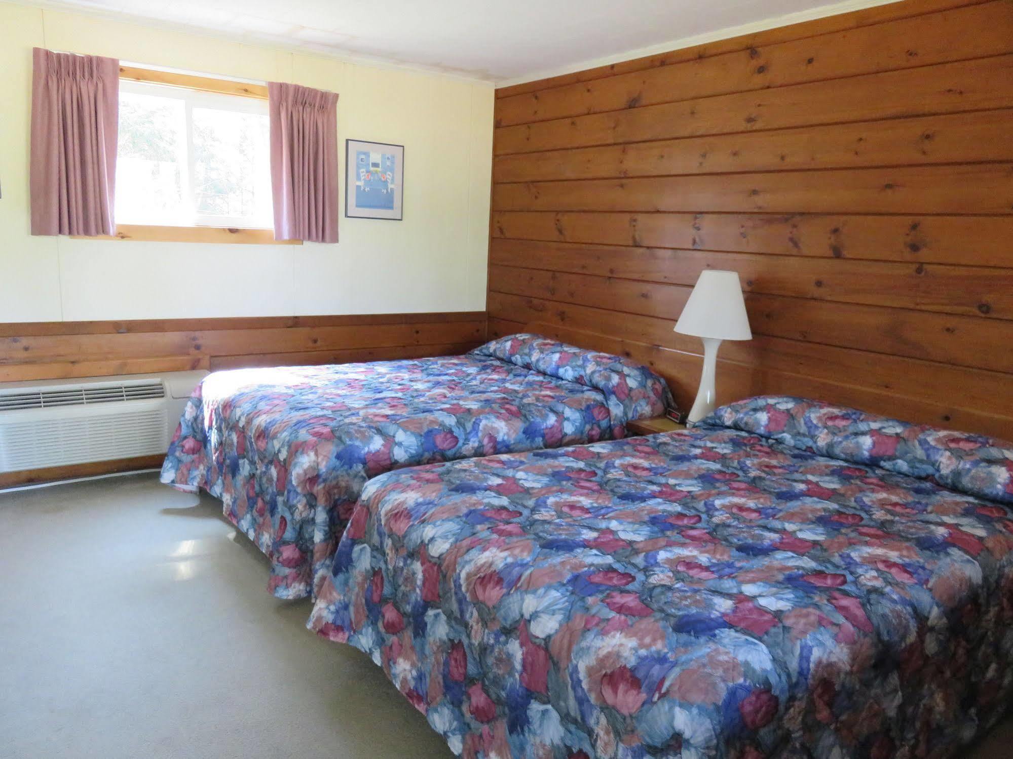 Wiscasset Woods Lodge Bagian luar foto